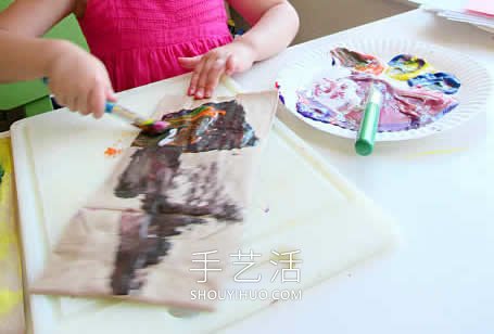 幼儿园纸袋手工制作水母的做法教程 -  www.shouyihuo.com