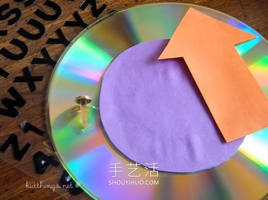 旧CD光盘手工制作新年倒计时钟表 -  www.shouyihuo.com