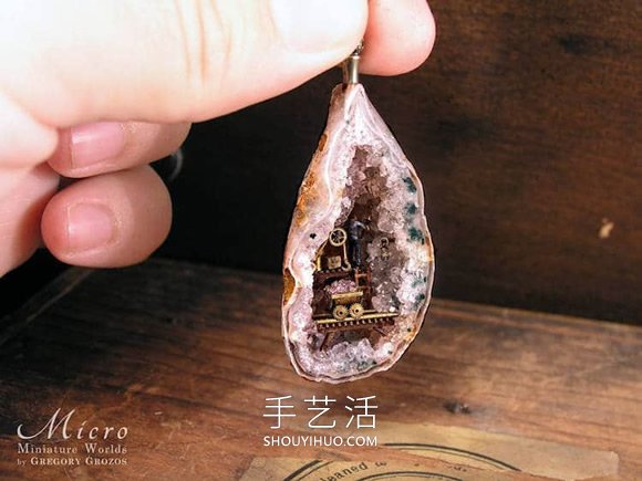 古董怀表化身微型世界！怀旧物件DIY迷你奇幻童话 -  www.shouyihuo.com